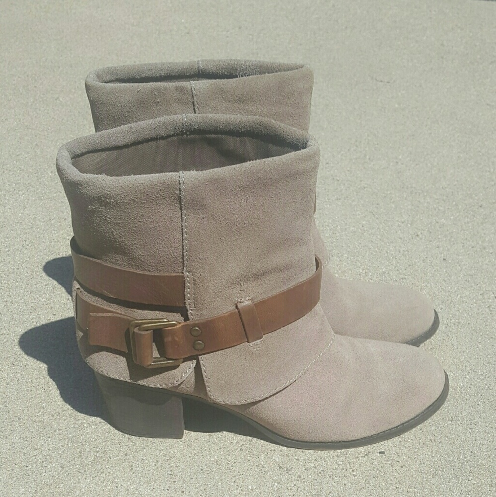 🚨CLEARANCE🚨 Nine West Suede & Leather Boots